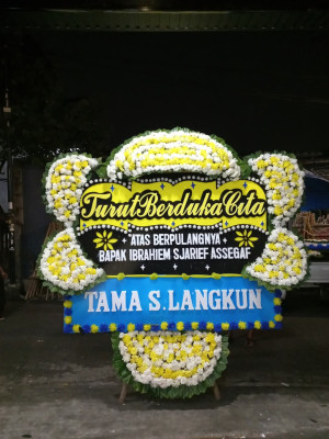 Papan Bunga Duka di Cijantung